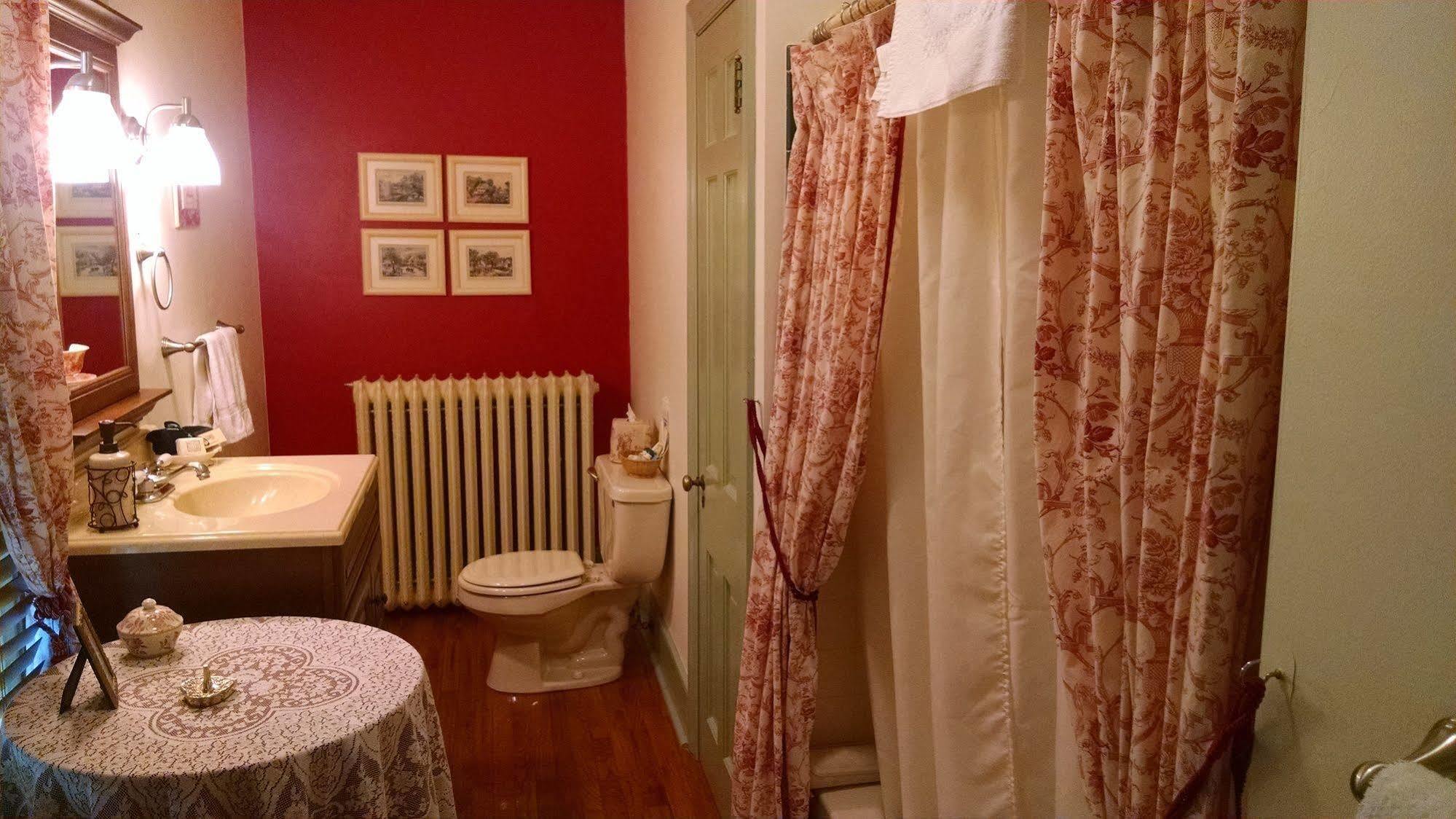 شبردزتاون Thomas Shepherd Inn المظهر الخارجي الصورة